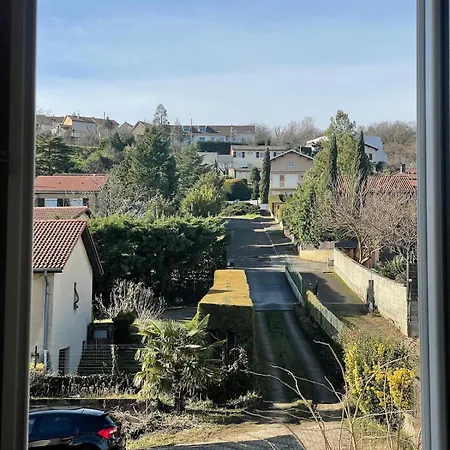 Le Petit Yvours, * Irigny